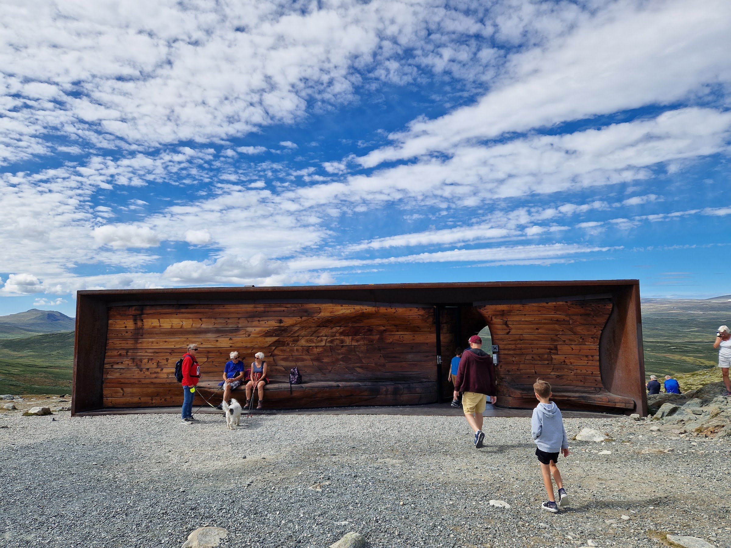 Viewpoint Snøhetta parking